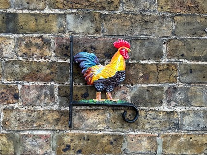 small cockerel basket hanger